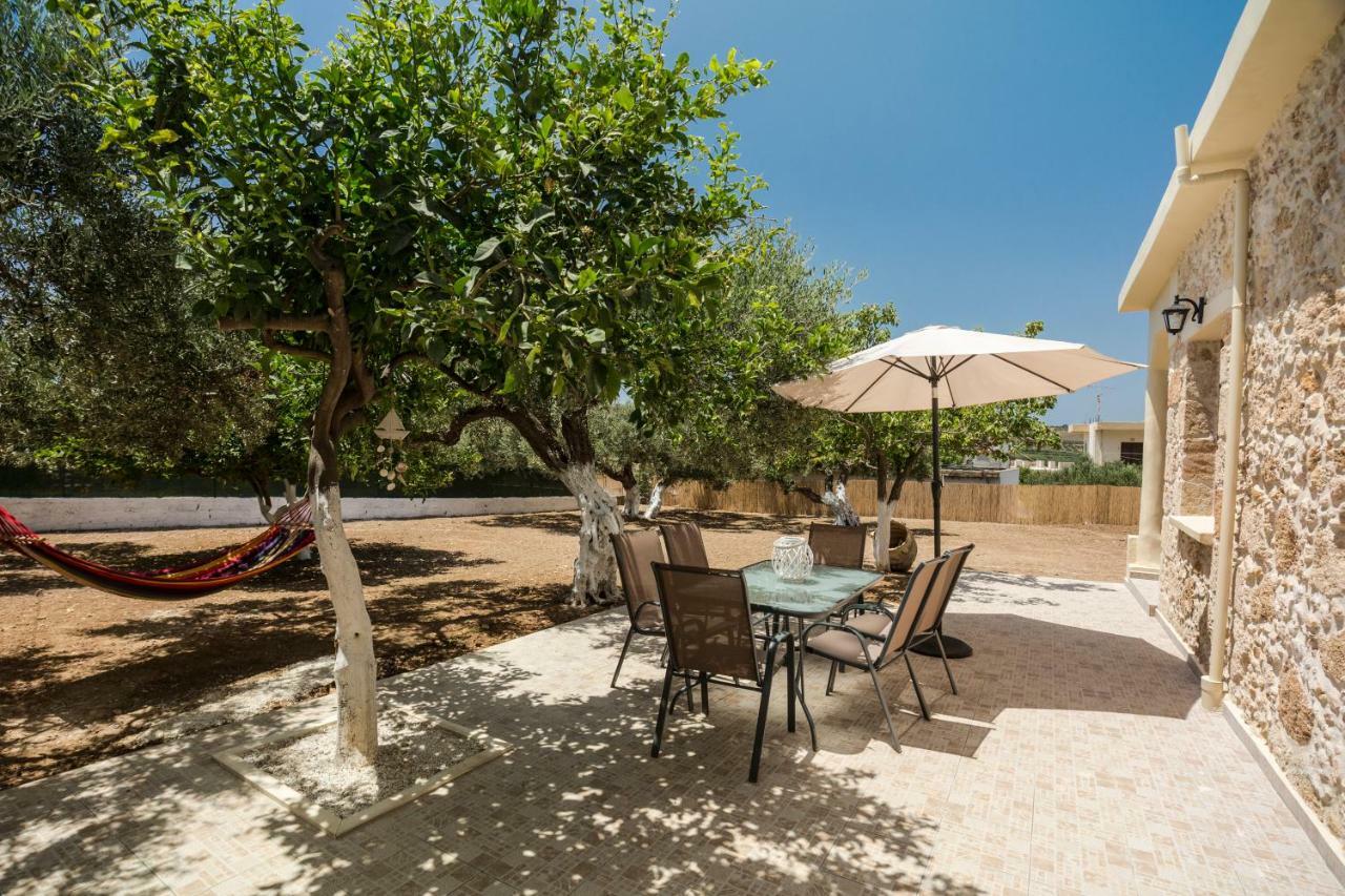Villa Nepheli Stone House à Plátanos Extérieur photo